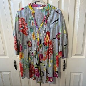 Just Funky Floral Pleated Button Down 3/4 Sleeve Blouse Tunic Top Womens Size M